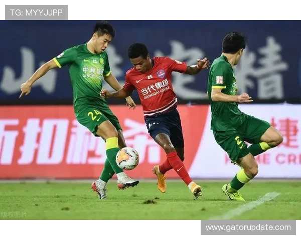 上海申花防守体系稳定，胜势转化困难对赛季表现造成影响