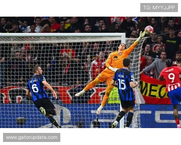 国米中场控得住，却踢不出节奏变化，问题藏不住了