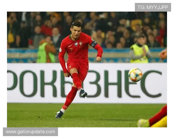 C罗数据是否被夸大?真实贡献与效率解析 C罗数据是否被夸大?真实贡献与效率解析